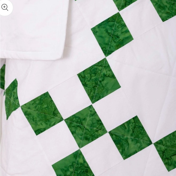 Handmade New Green and White Quilt - Picture 2 of 2